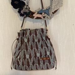 ハンドメイド　ミナペルホネン　pomppiaベージュのプランプバッグmini ハンドメイド ミナペルホネン pomppiaベージュのプランプバッグ