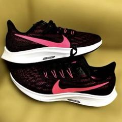 NIKEナイキスポーツスニーカー　24.5cmレディース