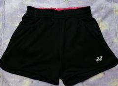 美品　YONEX ショートパンツ Mサイズ 黒