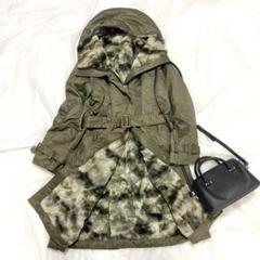 美品　yoshie inaba ヨシエイナバ ファーコート　ベルト付き 美品 yoshie inaba ヨシエイナバ ファーコート ベルト付き