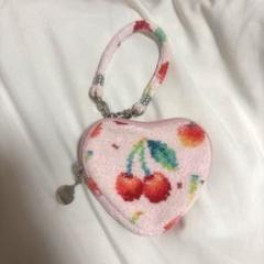 新品 フェイラーラブラリー チェリードット ハート チャーム ポーチ