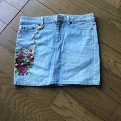 モロコバー　ダメージデニムミニスカート花柄Mサイズ