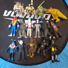怪獣フィギュアセット 15-20cm 16体 Amazon.com: Ultraman Kaiju Ultra Monster 