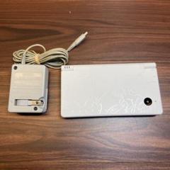DSi 本体 レシラム・ゼクロムエディション ホワイト ほぼ新品 3259のサムネイル