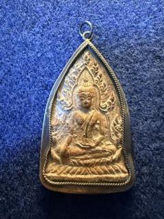 【海外 正規品】 タイの高級アンティークショップで購入した約150年前の仏像を アクセサリー