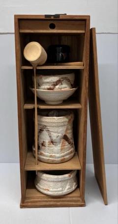 茶道具　志野焼　瀬戸　陶三郎作　水指　共箱　C　8731 茶道具 志野焼 瀬戸 陶三郎作 水指 共箱 C 8731 工芸品