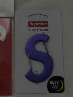 未使用品 Supreme S Logo Keychain 黒 オンライン購入 Supreme Nite Ize S Logo Keychain (FW21) - $24