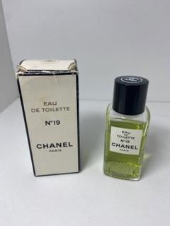 CHANEL19番 オードトワレ 50ml 2本 CHANEL N°19 シャネル オードトワレ 香水 2本セット - メルカリ