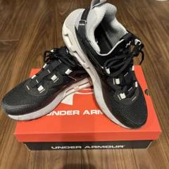 週末値下げ　UNDER ARMOUR アンダーアーマー　UA HOVR