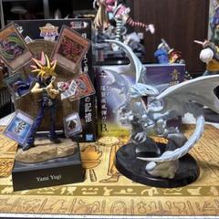 Yami Yugi & 青眼の白龍 フィギュアセット　一番くじ Yami Yugi & 青眼の白龍 フィギュアセット 一番くじ - メルカリ