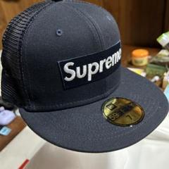 【新品・未着用】　Supreme ネイビーキャップ ロゴ刺繍　サイズ調整可 Supreme $1M Metallic Box Logo New Era SS 20 WEEK 1 (Supreme