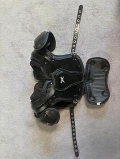 アメフト XENITH ショルダーパッド 黒 - メルカリ