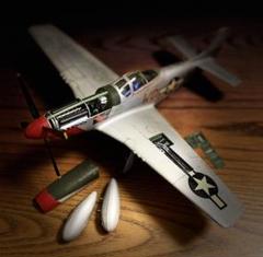 ノースアメリカン P-51D ムスタング （1/32スケール) ハセガワ