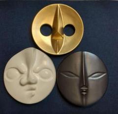Amazon.co.jp: 岡本太郎 TARO 顔 顔の手皿 ロバートブラウン