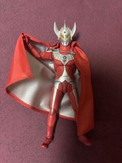 【開封美品】フィギュアーツ　ウルトラマンタロウ+改造ブラザーズマント プレゼント品】S.H.フィギュアーツ ブラザーズマントをいただい