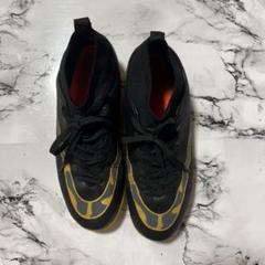 サッカー用ハイカットシューズ ブラック/イエロー