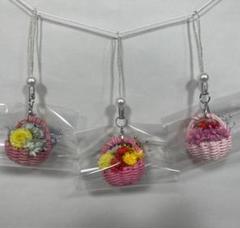 現品限り　エコクラフト　ミニチュア花籠　ストラップセット