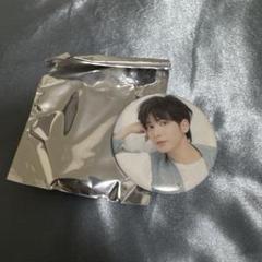TXT CAFE 缶バッジB テヒョン✖︎10個 TXT テヒョン TXT Cafe カフェ 缶バッジ - メルカリ
