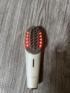 mysé スカルプブラシ グレー 充電器・スタンド付き 安値》mysé スカルプブラシ 充電器付き グレー べき