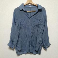 OLIVE des OLIVE グレー 長袖シャツ　くすみブルー　スリットのサムネイル