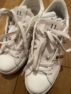 ヴァレンティノ VALENTINO メンズ 靴 スニーカー ロゴ ボディースタッズ/かかと部分スタッズ付ローカットスニーカー 白 バレンチノ  バレンティノ ヴァレンチノ VY2S0931 BHS 0BO