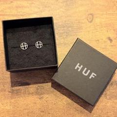 【しぇる】HUF ロゴ スタッドピアス グリーン しぇる様専用】HUF ロゴ スタッドピアス グリーン - メルカリ