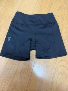 【美品】on Performance Short Tights