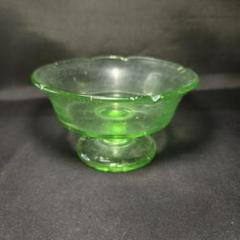 ウランガラス 手作り氷コップ 赤縁 足太 明治骨董 蒐集家放出美品 蔵出時代物 ウランガラス 手作り氷コップ 赤縁 足太 明治骨董 蒐集家放出美