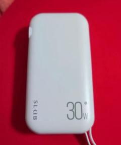 モバイルバッテリー 15000mAh コンセント充電 3種USBケーブル内臓のサムネイル
