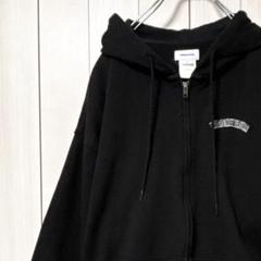 thisisneverthat ジップアップ パーカー 刺繍ロゴ バックロゴ