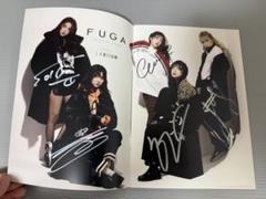 LABOUM全員サイン入り FUGA 2018 WINTER LOOKBOOK①