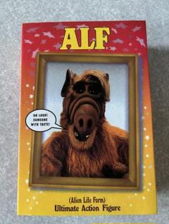 【新品未使用】【数量限定】人気NECA ネカ　2023年限定品　 ALF　アルフ Amazon | NECA Alf 7インチスケール コズミックコンアルフ