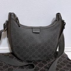 《美品》GUCCI(グッチ)ショルダーバッグのサムネイル