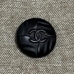 CHANEL ボタン　糸