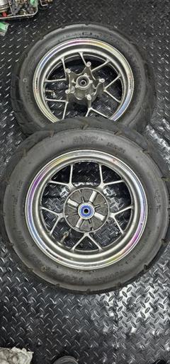 モンキー125 ホイール　バリ山タイヤ付き　ABS用　jb03 モンキー125 ホイール バリ山タイヤ付き ABS用 jb03 - メルカリ