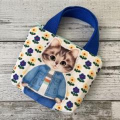 ハンドメイド❣️コヤンイサムチョン❣️マスコットチャーム付きサコッシュ❣️ ポーチ チャーム コヤンイサムチョン - メルカリ