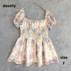 ✨️超美品✨️dazzliy ダズリン　半袖ブラウス　シャーリング　花柄　フリルのサムネイル
