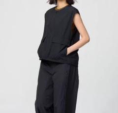 UNIQLO フルジップベスト 黒 ユニクロC】 - メルカリ