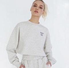 新品 半額　ALEXIA STAM♡アリシアスタン ロゴスウェット トレーナー ALEXIA STAM（アリシアスタン）の「Logo Sweatshirt & Jogger