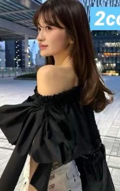 Bibiy. NUNA RIBBON TOP