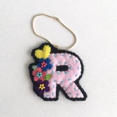 イニシャルチャーム R