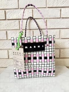 新品未使用　MARNI かごバッグ　M ピンク　バスケット ピンク系 MARNI(マルニ) かごバッグ(レディース) - 海外通販のBUYMA