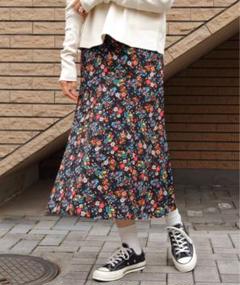 新品タグ付きMEYAME メヤメBEAUTIFUL SKIRT (FLOWER) 楽天市場】MEYAME メヤメ BEAUTIFUL SKIRT (FLOWER