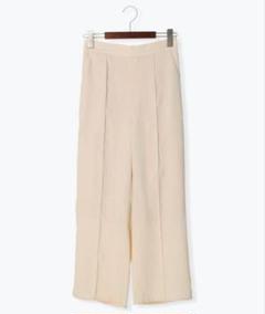 【新品タグ付き】テチチ　センターシームストレートパンツ　ベージュ　Ｆのサムネイル