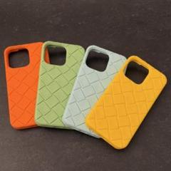 iPhone13Pro ボッテガヴェネタ スマホケース ホワイト 箱付 ボッテガヴェネタ iPhone13pro スマホケース - メルカリ