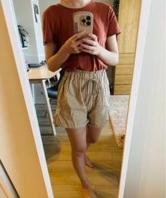 Zara系 ウェストゴム ベージュ ショートパンツのサムネイル