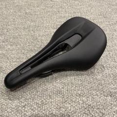 TNI ERGONOX 同等品 RYET カーボンサドル CADEX AMP TNI Ergonox カーボンサドル 143×245mm CADEX AMP - メルカリ