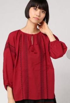 本日午前中まで! earth music&ecology 刺繍ペザントブラウス