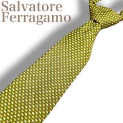 サルバトーレフェラガモ 良品 イタリア製 エレファント柄 シルク100%ネクタイ
