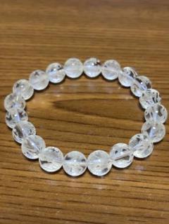 天然石水晶彫刻ブレスレット四神の彫り物が入ってます